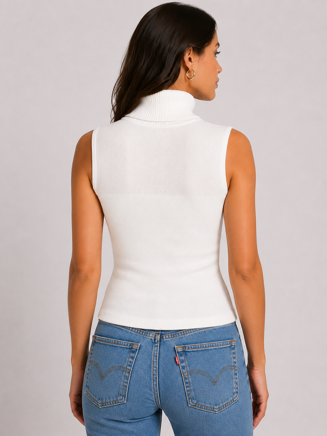 Top smanicato con collo alto Excellent